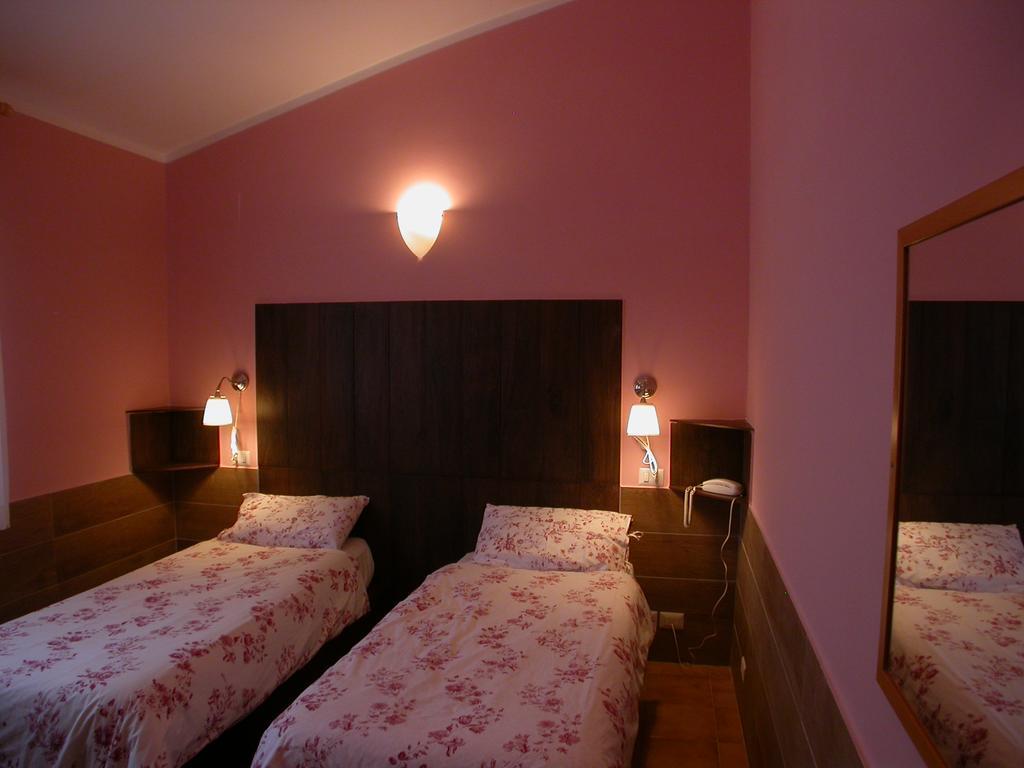 Hotel Il Roscio Attigliano Exterior photo