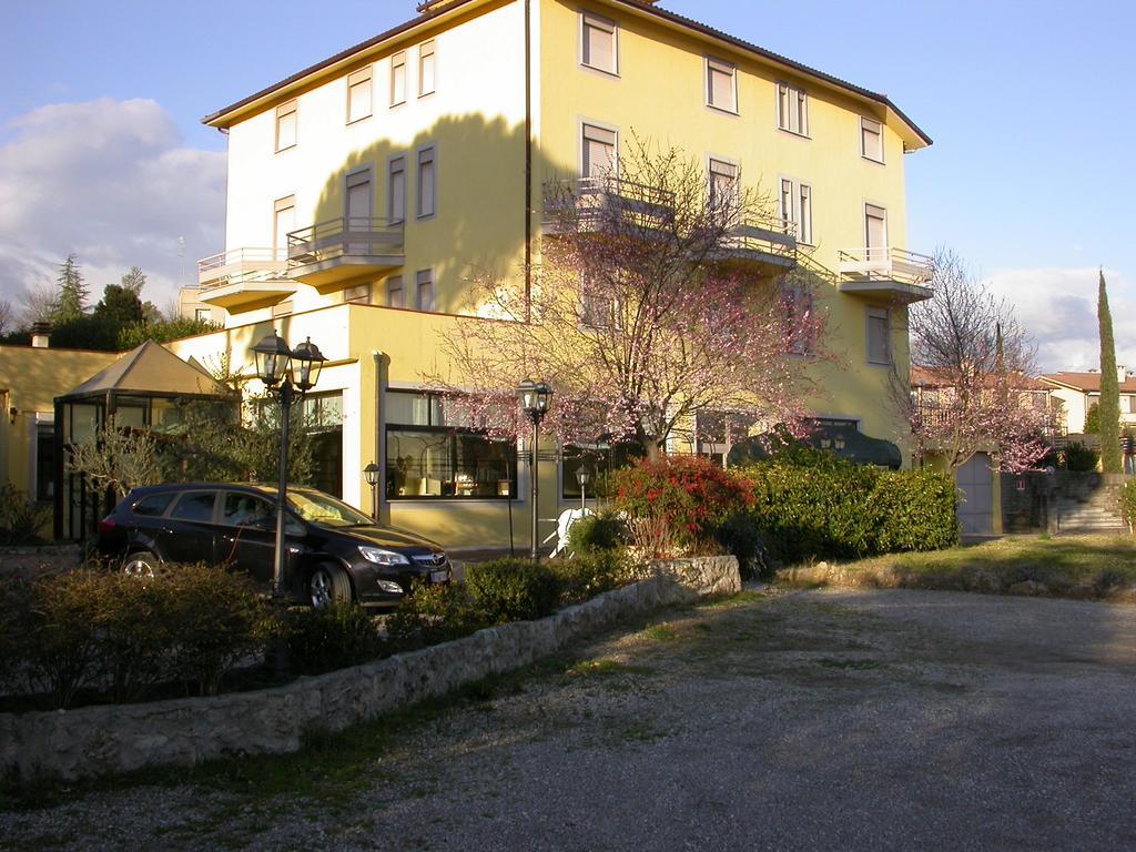 Hotel Il Roscio Attigliano Exterior photo