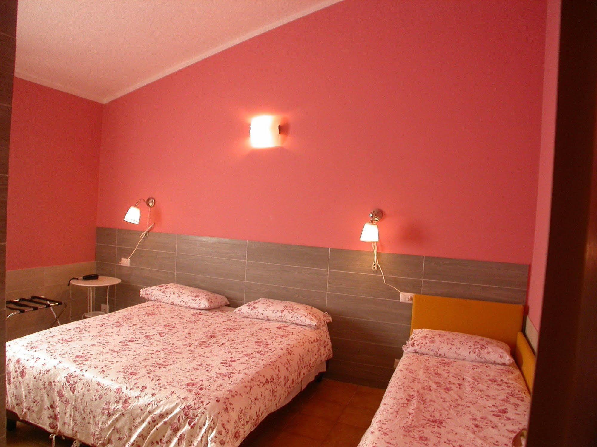 Hotel Il Roscio Attigliano Exterior photo